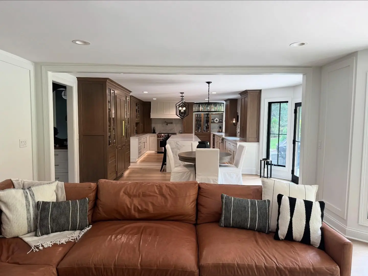 Finished open living space with leather sofa